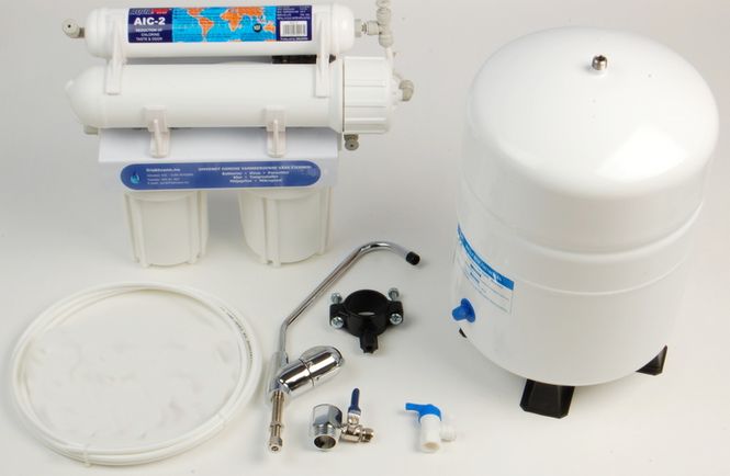 Hovedbilde Vannrenser AquaPro 608 RO m/8 liter tank