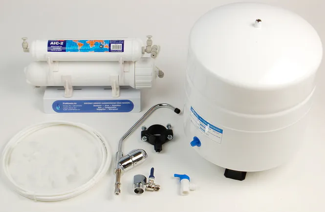 Hovedbilde Vannrenser AquaPro 512 RO m/12 liter tank